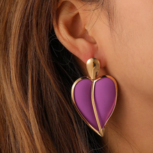 Load image into Gallery viewer, Dainty Heart Shaped Earrings

