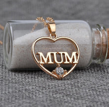 Load image into Gallery viewer, “Mum” Heart Shaped Rhinestone Decor Necklace
