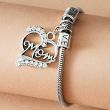 Load image into Gallery viewer, Mom Heart Charm Bracelet
